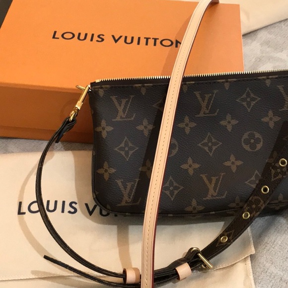 Authentic Vuitton Pochette Accessoires - Picture 2 of 9